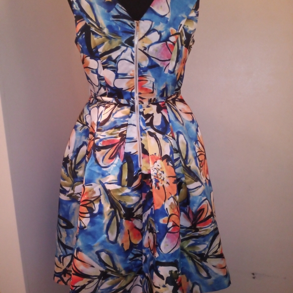 Something in Mind (XS / 4) - Picture 5 of 12